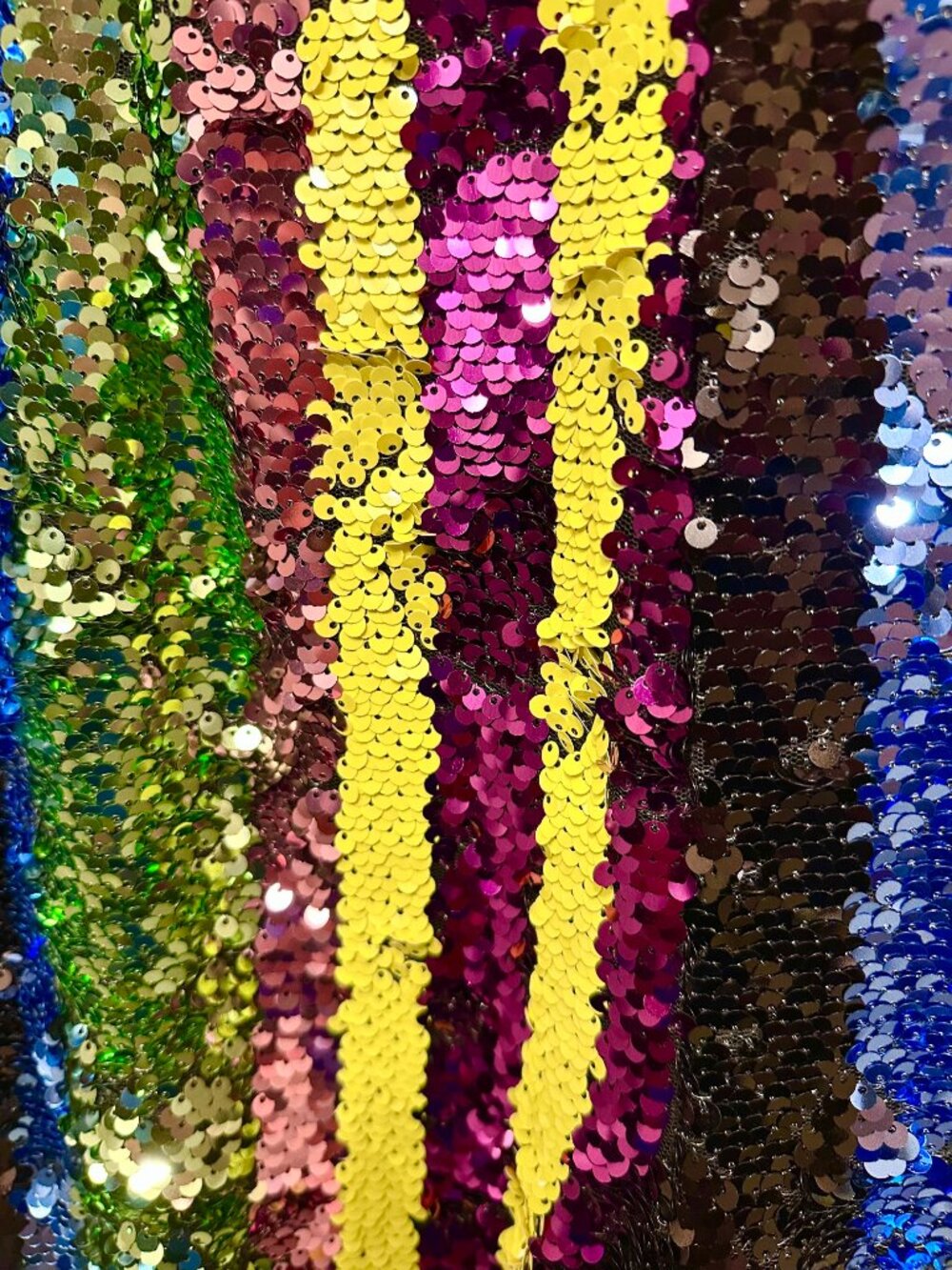✨🎉 Strut your game in sequins 🎉✨ Forever 21 sequin striped pants 🌈🕺 - Picture 10 of 10